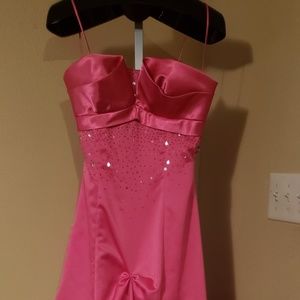 Masquerade Formal Homecoming Prom Dress Size 3/4